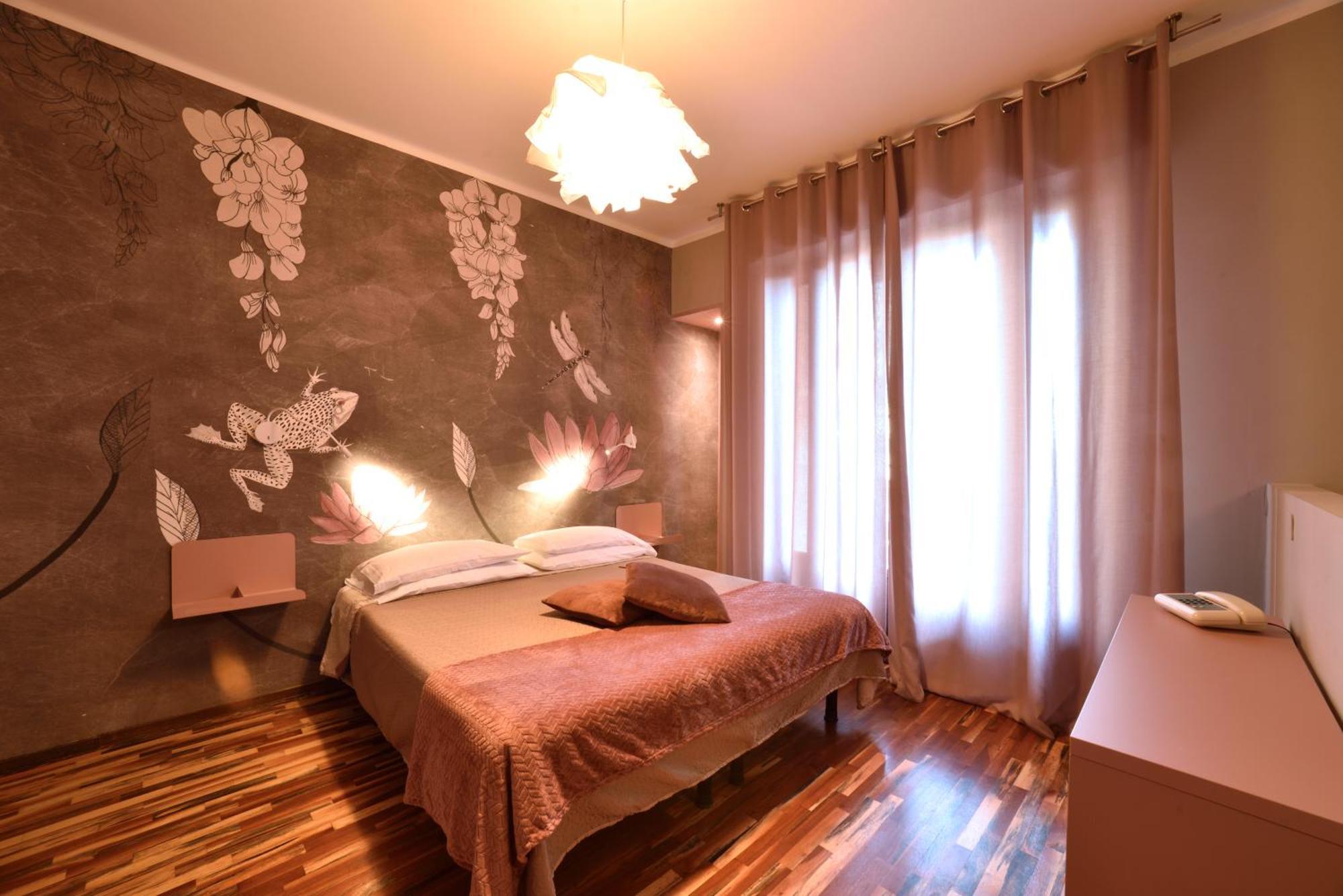 Hotel Bristol Alassio Esterno foto