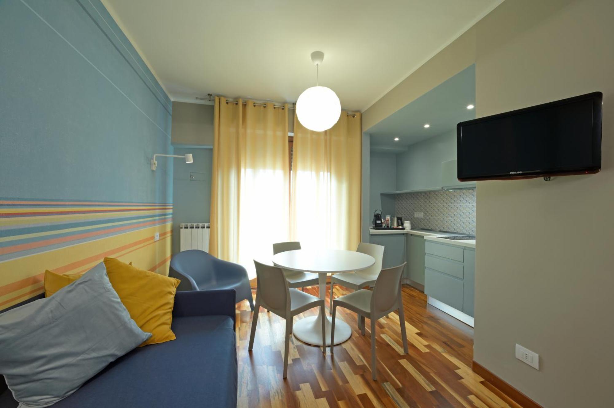 Hotel Bristol Alassio Esterno foto